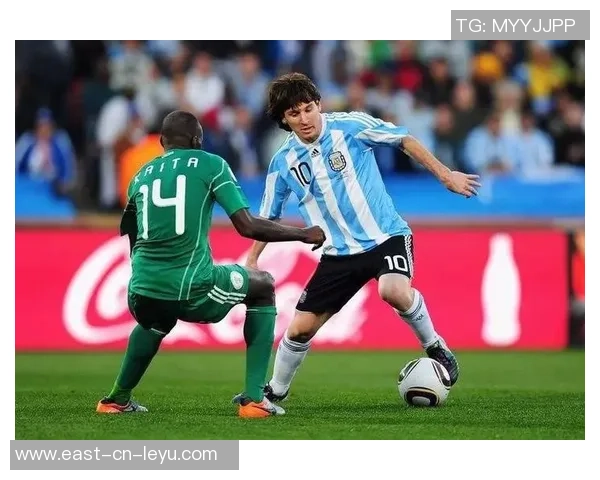 零基础足球训练全攻略助你轻松入门掌握基本技巧与战术